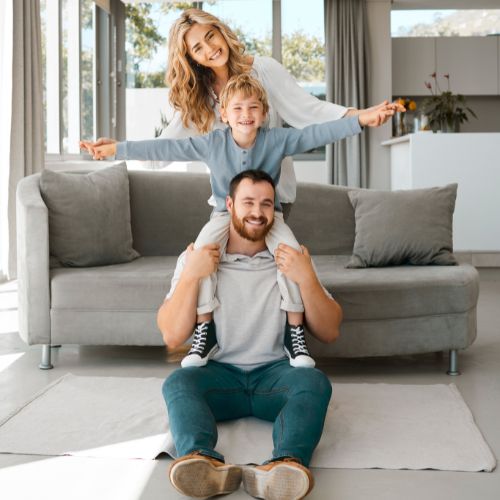 איך לשמור על טובת הילדים בזמן גירושין – מדריך להורים באחד הרגעים הקשים ביותר